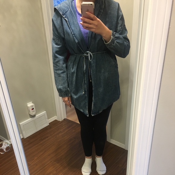 Wrapped jean jacket - Picture 2 of 4